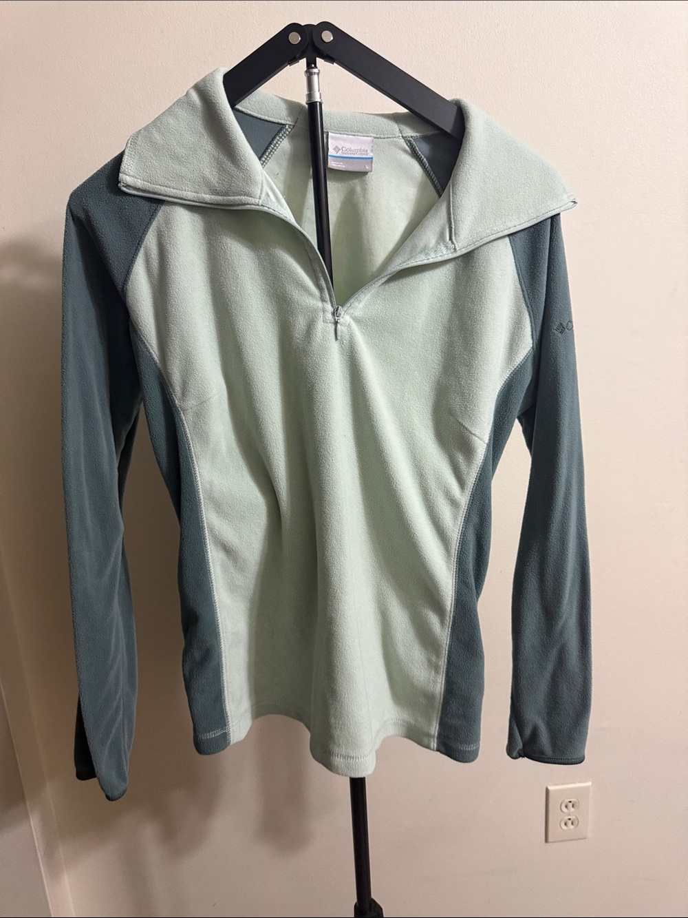 Columbia Mint Green and Teal Half-Zip Fleece Pullover